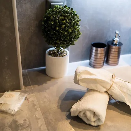 Sunset Albatross Willa *